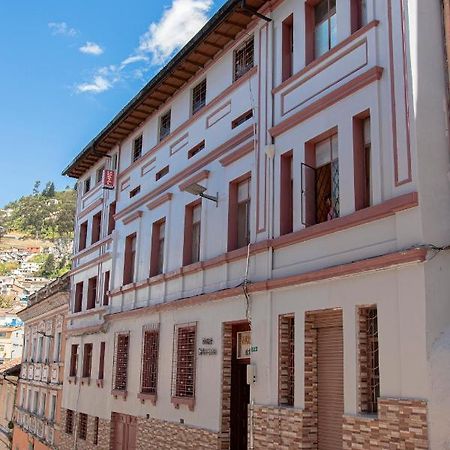 Hostal Carlos Luis キト エクステリア 写真