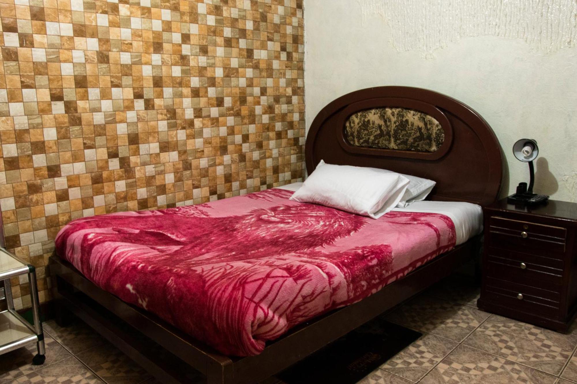 Hostal Carlos Luis キト エクステリア 写真