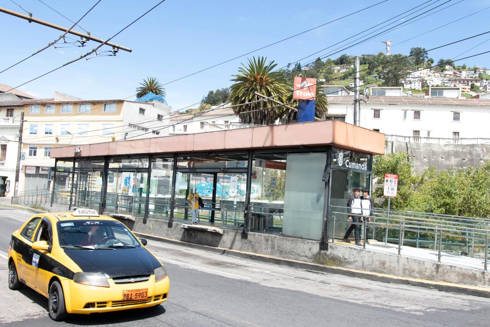 Hostal Carlos Luis キト エクステリア 写真